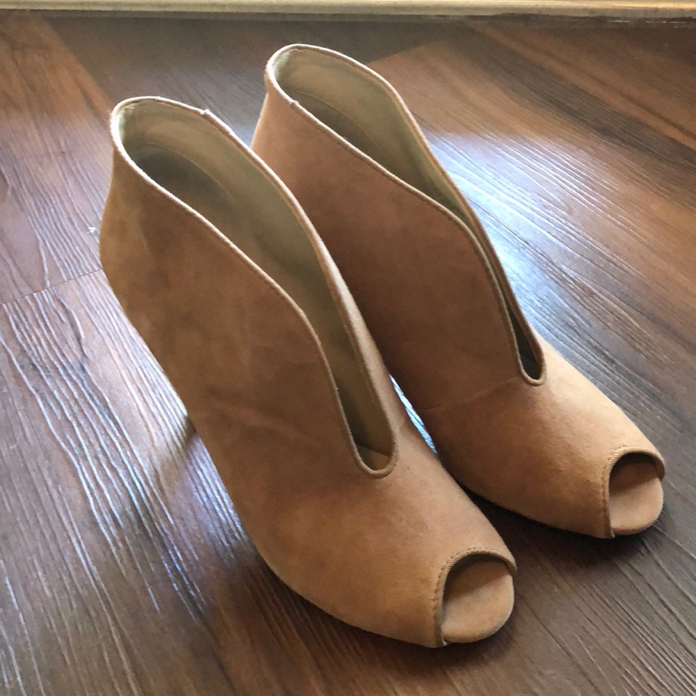 Adrienne Vittadini Peep Toe Heels